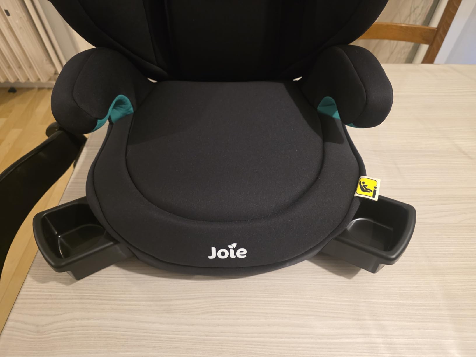 Kopfstütze hoch